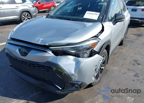 2024 Toyota Corolla Cross Hybrid Xse z USA, uszkodzony, nr VIN 7MUFBABG3RV048600